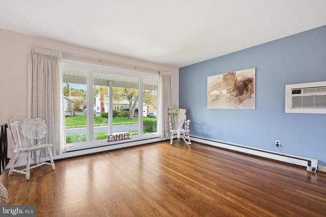 117 LARKSPUR DR, Newark, DE 19711