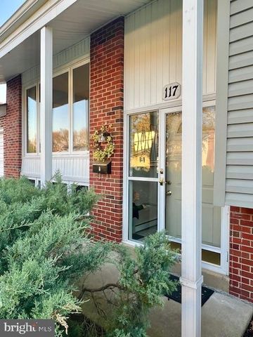 117 LARKSPUR DR, Newark, DE 19711