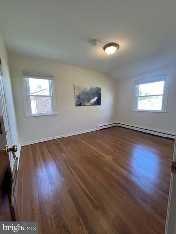 117 LARKSPUR DR, Newark, DE 19711