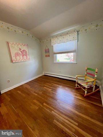 117 LARKSPUR DR, Newark, DE 19711