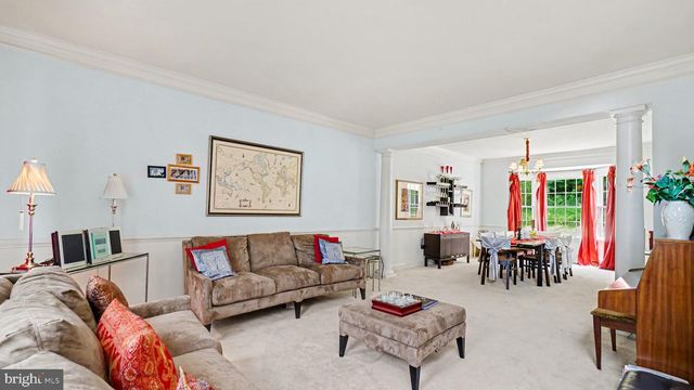 505 SPRINGVIEW LN, Phoenixville, PA 19460