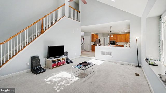 505 SPRINGVIEW LN, Phoenixville, PA 19460