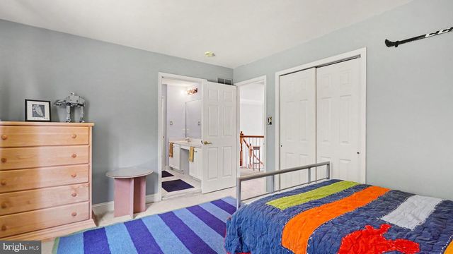 505 SPRINGVIEW LN, Phoenixville, PA 19460
