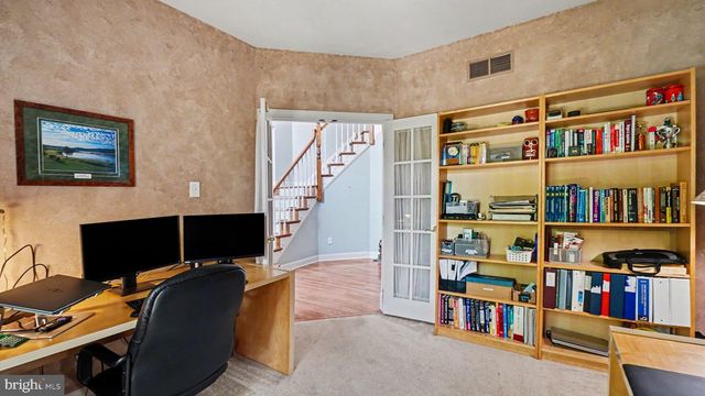 505 SPRINGVIEW LN, Phoenixville, PA 19460
