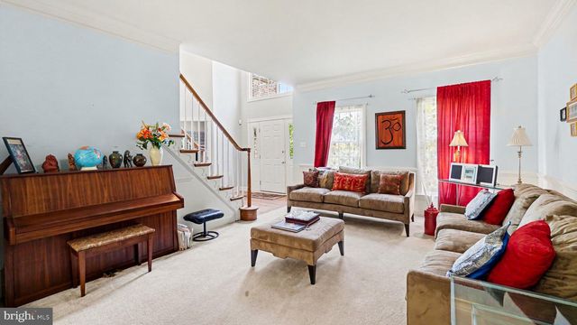 505 SPRINGVIEW LN, Phoenixville, PA 19460