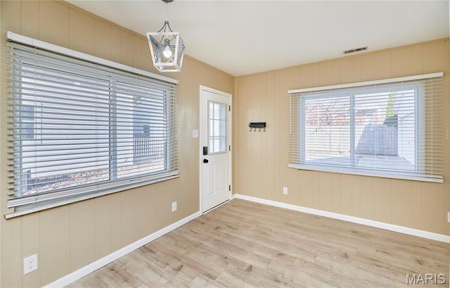 8257 Watson Road, Webster Groves, MO 63119