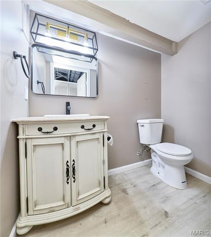 8257 Watson Road, Webster Groves, MO 63119