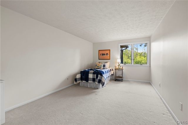 50 Framingham Lane, Pittsford, NY 14534