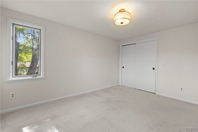 50 Framingham Lane, Pittsford, NY 14534