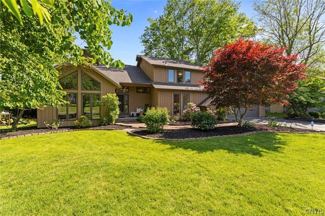 50 Framingham Lane, Pittsford, NY 14534