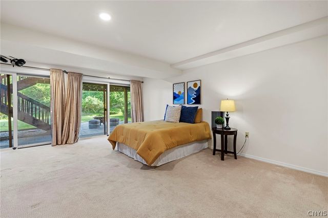 50 Framingham Lane, Pittsford, NY 14534