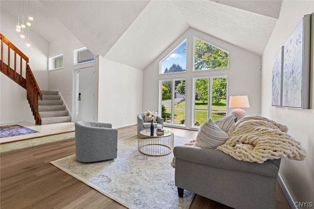 50 Framingham Lane, Pittsford, NY 14534