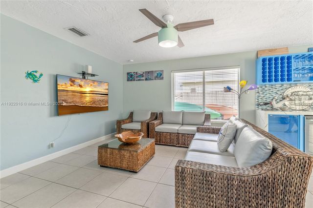 8260 Aviation Blvd, Marathon, FL 33050