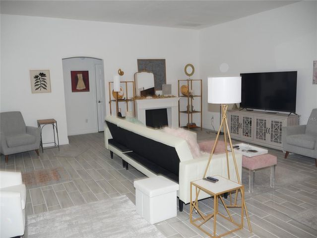 1511 LAVACA LANE, The Villages, FL 32159
