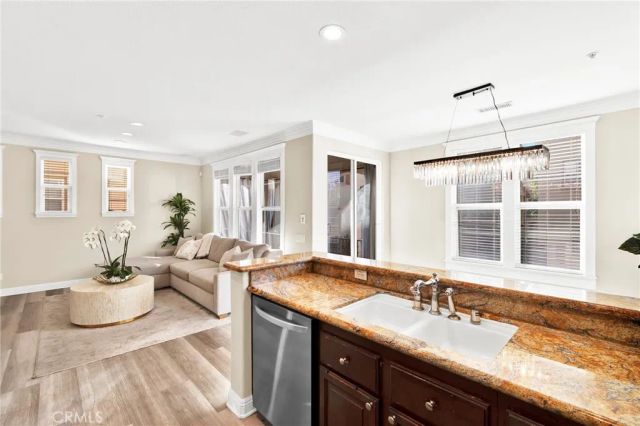 347 Tall Oak, Irvine, CA 92603