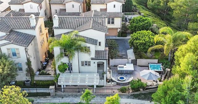 347 Tall Oak, Irvine, CA 92603