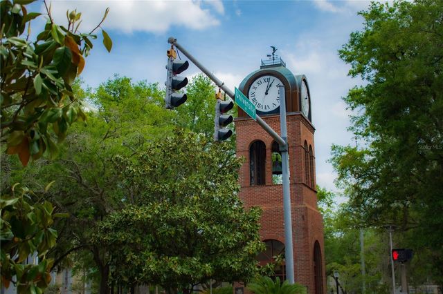 1017 SE 9 AVENUE, Gainesville, FL 32601