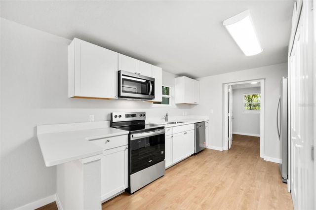 1017 SE 9 AVENUE, Gainesville, FL 32601