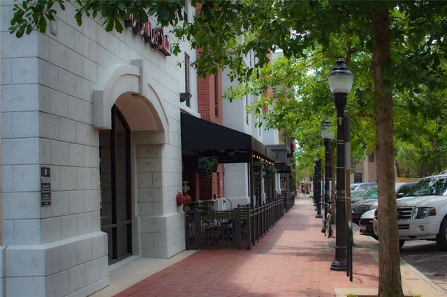 1017 SE 9 AVENUE, Gainesville, FL 32601