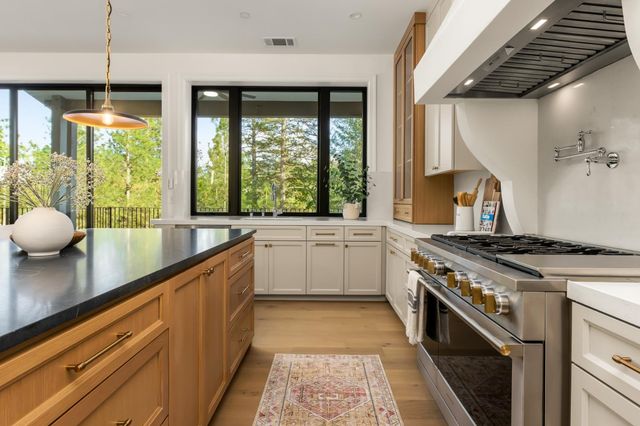 1632 The Point Rd, Meadow Vista, CA 95722