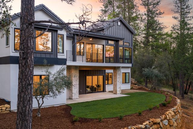 1632 The Point Rd, Meadow Vista, CA 95722