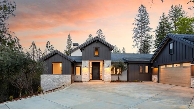 1632 The Point Rd, Meadow Vista, CA 95722