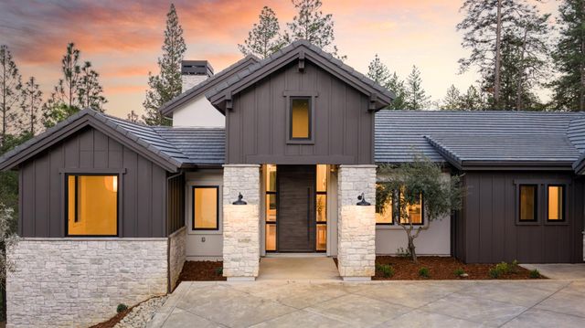 1632 The Point Rd, Meadow Vista, CA 95722