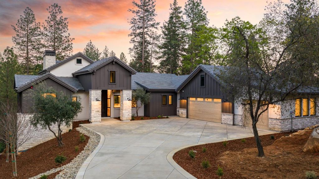 1632 The Point Rd, Meadow Vista, CA 95722