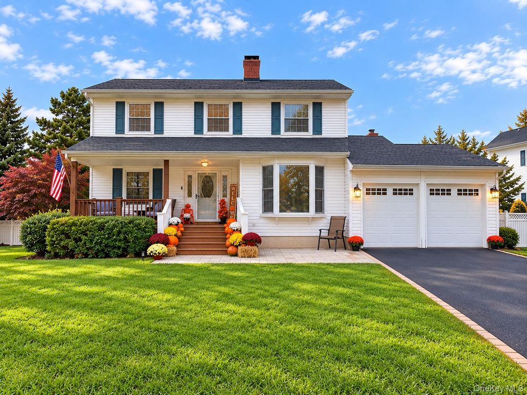 179 Nimbus Road, Holbrook, NY 11741 — exterior