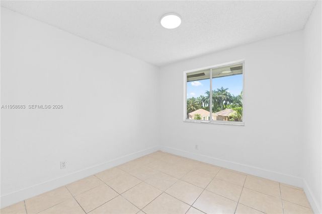 998 SW 8th Pl, Florida City, FL 33034