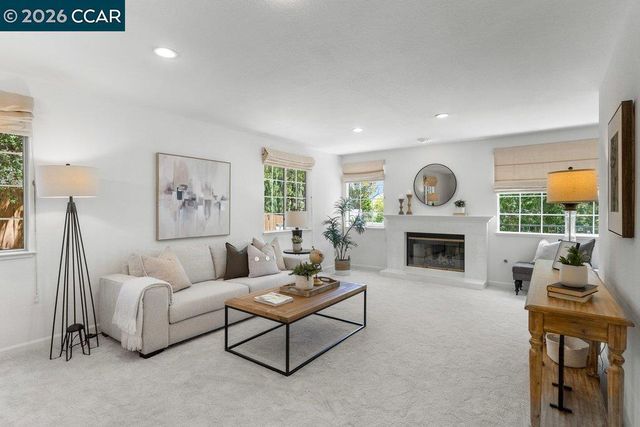 234 Hillcrest Ln, Pleasant Hill, CA 94523