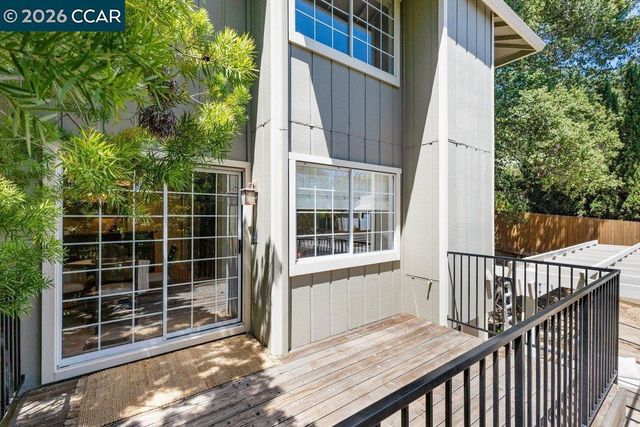 234 Hillcrest Ln, Pleasant Hill, CA 94523