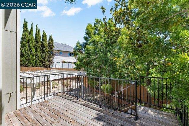 234 Hillcrest Ln, Pleasant Hill, CA 94523