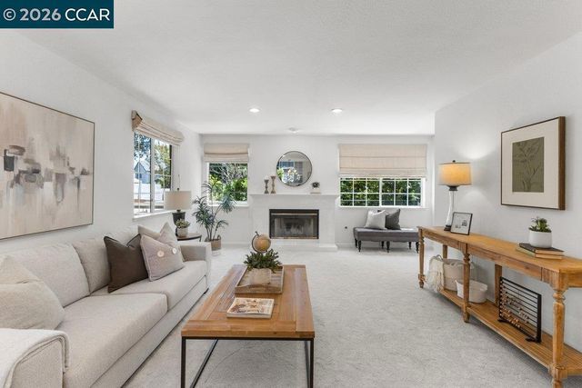 234 Hillcrest Ln, Pleasant Hill, CA 94523
