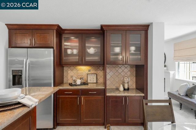 234 Hillcrest Ln, Pleasant Hill, CA 94523