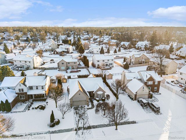 47115 Marina Drive, Van Buren Charter Township, MI 48111