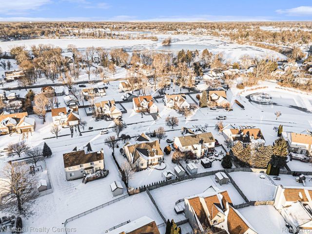 47115 Marina Drive, Van Buren Charter Township, MI 48111