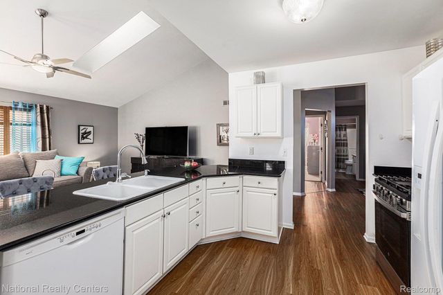 47115 Marina Drive, Van Buren Charter Township, MI 48111