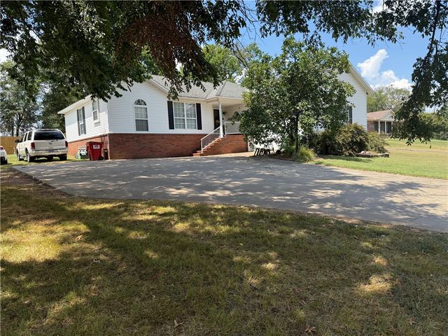 134 Winterwood Circle, Dardanelle, AR 72834