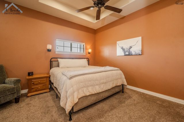 9118 HALL ROAD, Iowa Park, TX 76367