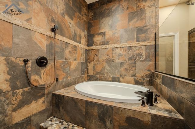 9118 HALL ROAD, Iowa Park, TX 76367