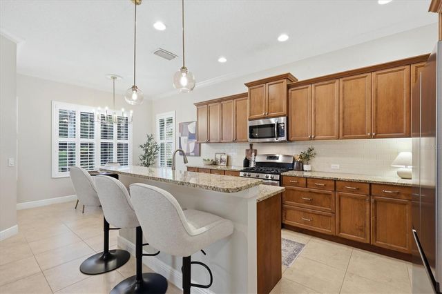 12154 THORNHILL COURT, Bradenton, FL 34202