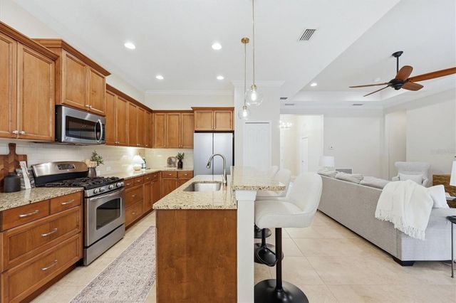 12154 THORNHILL COURT, Bradenton, FL 34202