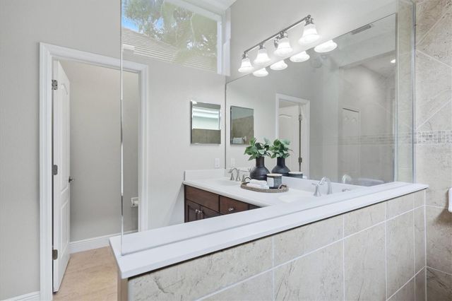 12154 THORNHILL COURT, Bradenton, FL 34202