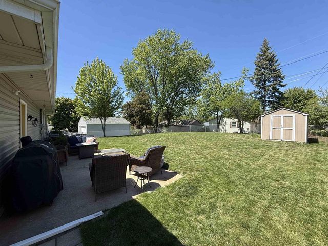 1616 Crestview Street, Janesville, WI 53546