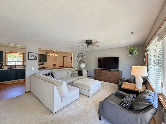1616 Crestview Street, Janesville, WI 53546
