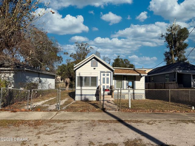 335 Maple Street, Daytona Beach, FL 32114