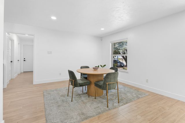 3908 Royal Lane, Dallas, TX 75229