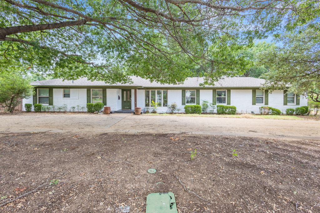 3908 Royal Lane, Dallas, TX 75229