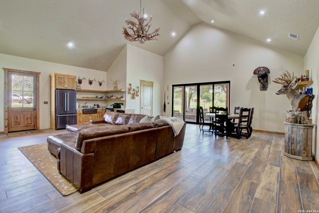 1007 Indigo Run, Bulverde, TX 78163